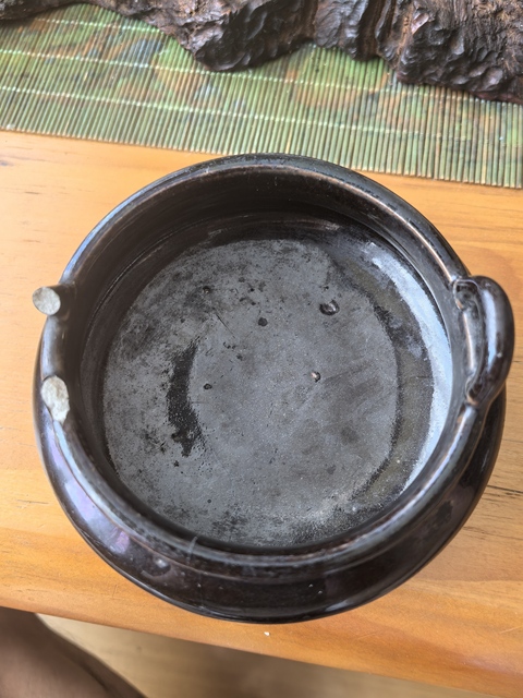古玩陶瓷黑釉三足沖天耳香爐真品鑒賞圖