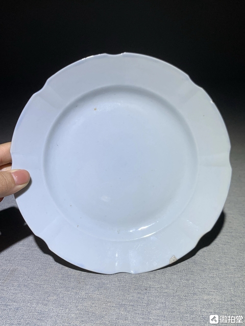 古玩陶瓷花口盤真品鑒賞圖