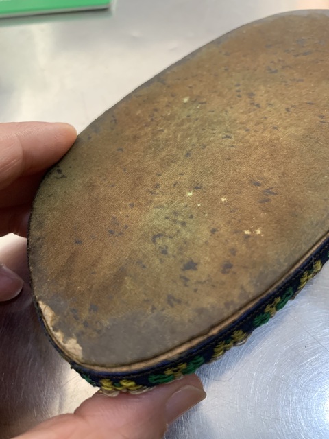 古玩雜項織錦花布包邊木座真品鑒賞圖