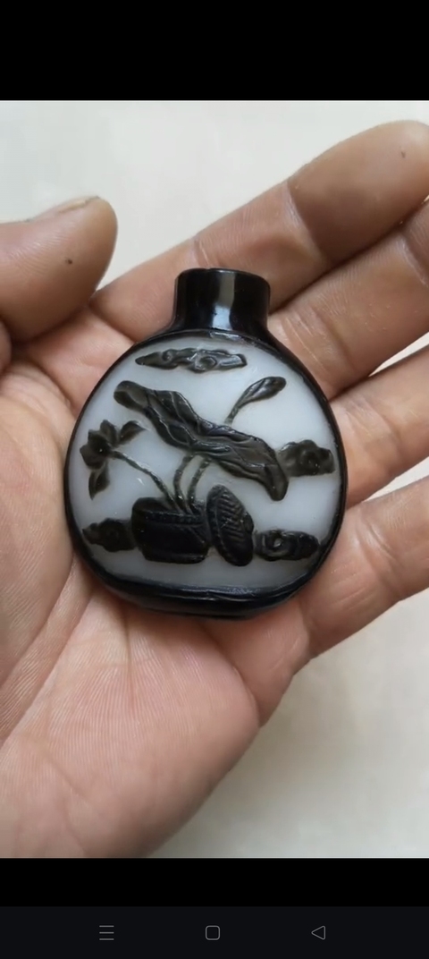 古玩玉器鼻煙壺真品鑒賞圖