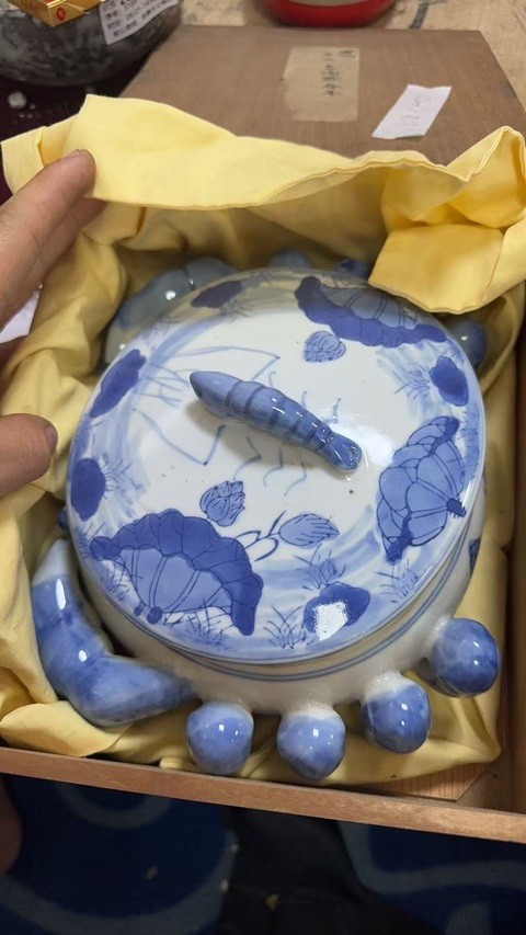 古玩陶瓷青花仿生瓷蓋盒真品鑒賞圖