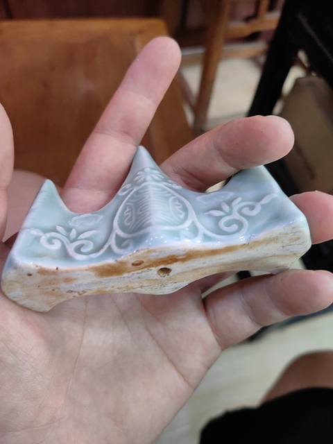古玩陶瓷壽字紋印花筆山真品鑒賞圖
