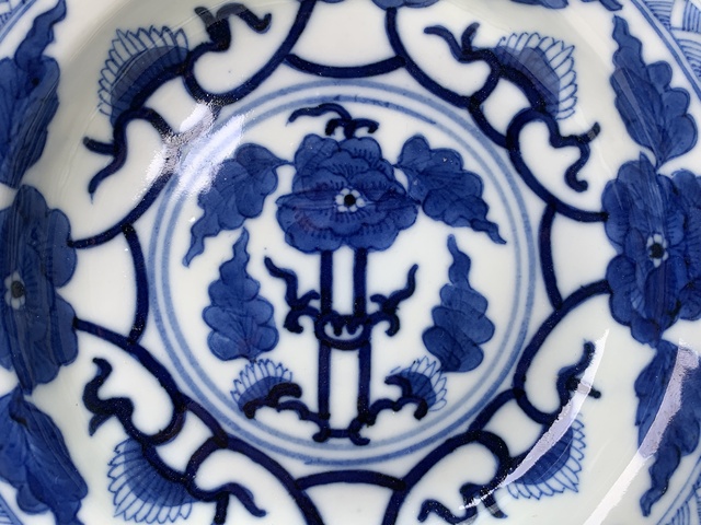 古玩陶瓷清晚期·青花花卉紋盤拍賣,當前價格108元