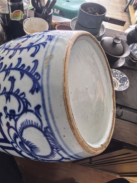 古玩陶瓷纏枝花囍字紋罐真品鑒賞圖