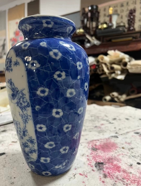 古玩陶瓷青花開光花鳥紋罐真品鑒賞圖