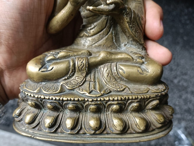 古玩銅器銅釋迦摩尼真品鑒賞圖