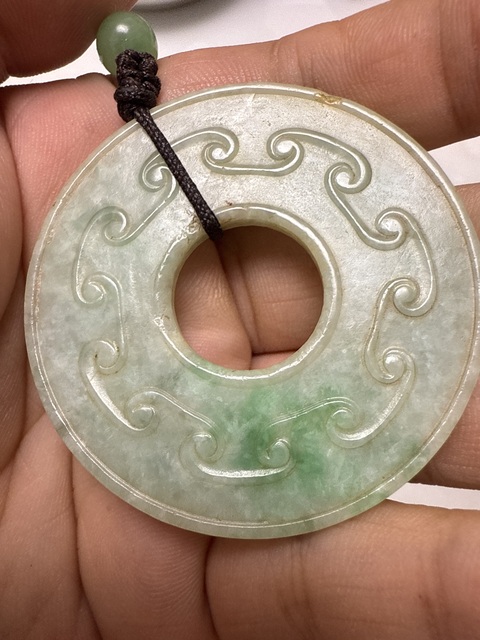 古玩玉器翡翠雕“勾連紋璧”真品鑒賞圖