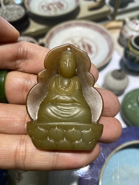 古玩玉器和田玉佛真品鑒賞圖
