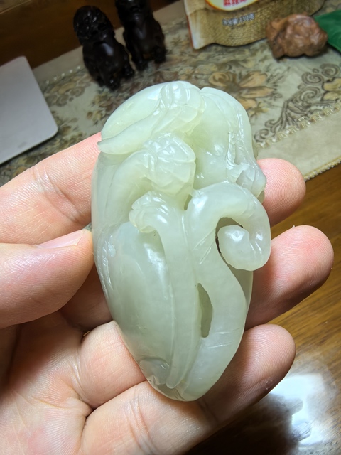 古玩玉器和田玉雕“瑞獸”把件真品鑒賞圖