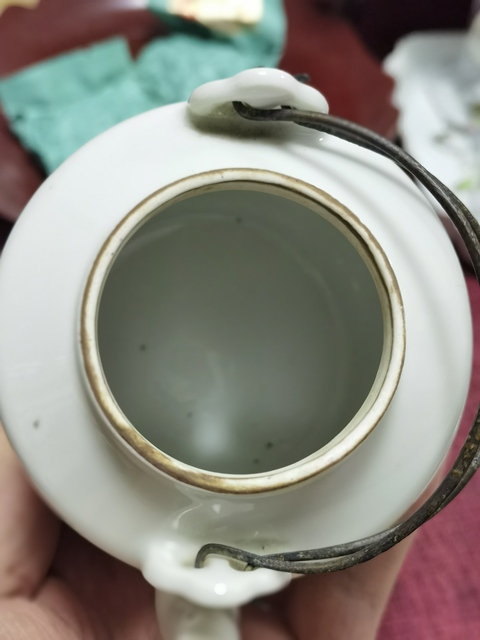 古玩陶瓷清末民國提梁壺真品鑒賞圖