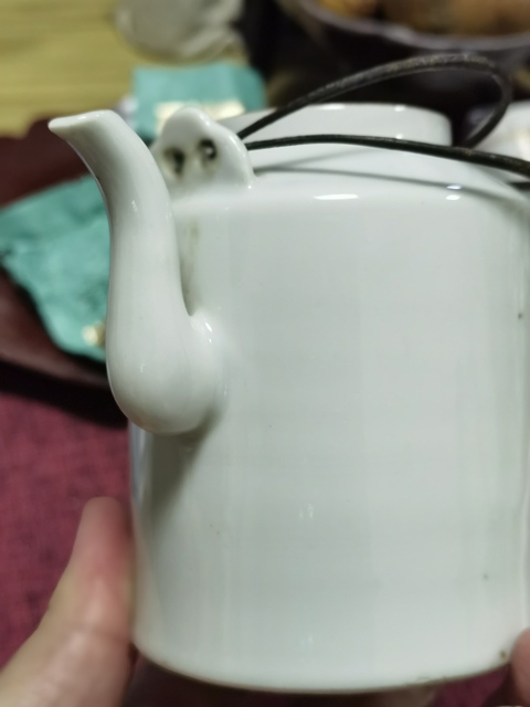 古玩陶瓷清末民國提梁壺真品鑒賞圖