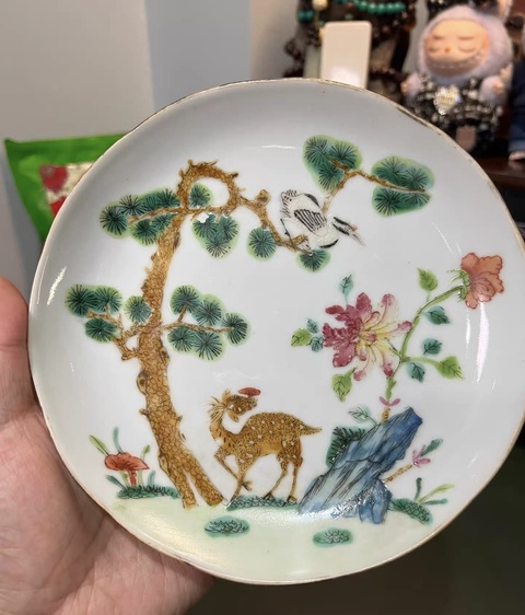 古玩陶瓷鶴鹿同春粉彩盤真品鑒賞圖