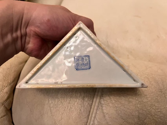 古玩陶瓷無雙譜粉彩角碗真品鑒賞圖