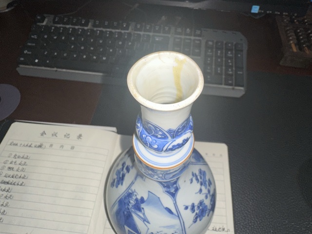 古玩陶瓷瓶真品鑒賞圖