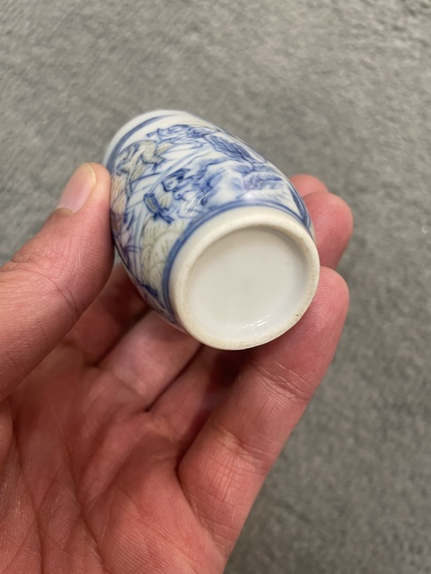 古玩陶瓷青花釉里紅鼻煙壺真品鑒賞圖