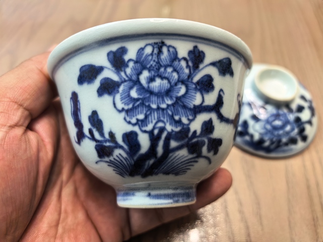 古玩陶瓷清中嘉道牡丹花蓋碗真品鑒賞圖