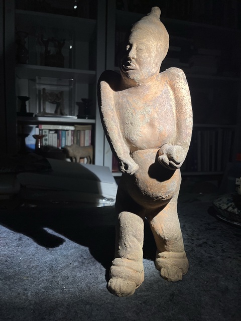 古玩陶瓷漢代陶俑真品鑒賞圖