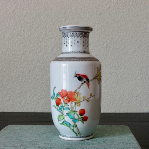 古玩陶瓷創(chuàng)匯 粉彩花鳥紋棒槌瓶真品鑒賞圖