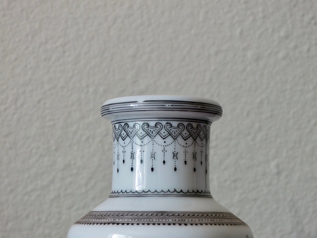 古玩陶瓷創(chuàng)匯 粉彩花鳥紋棒槌瓶真品鑒賞圖