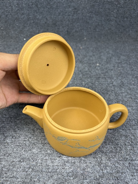 古玩雜項(xiàng)紫砂壺拍賣,當(dāng)前價(jià)格388元