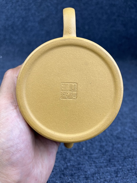 古玩雜項(xiàng)紫砂壺拍賣,當(dāng)前價(jià)格388元
