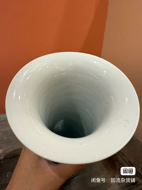 古玩陶瓷花卉紋青花花觚真品鑒賞圖