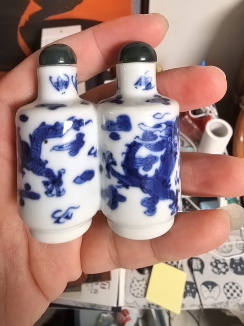 古玩陶瓷清光緒 青花龍紋雙連鼻煙壺真品鑒賞圖