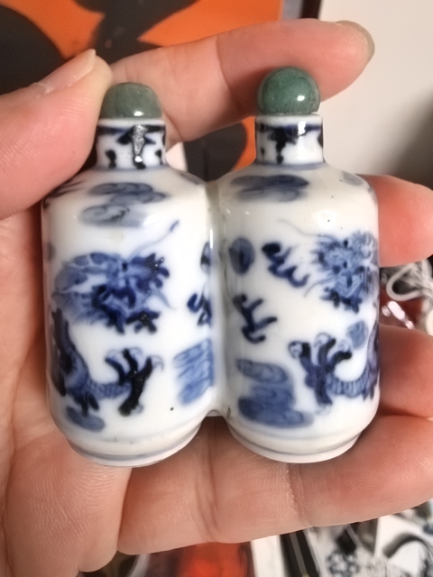 古玩陶瓷清光緒 青花龍紋鼻煙壺真品鑒賞圖
