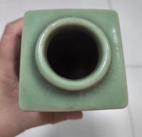 古玩陶瓷豆青釉琮式瓶真品鑒賞圖