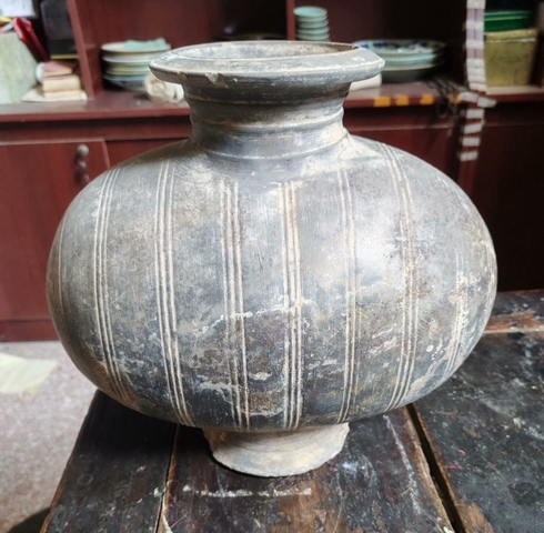 古玩陶瓷繭形壺真品鑒賞圖