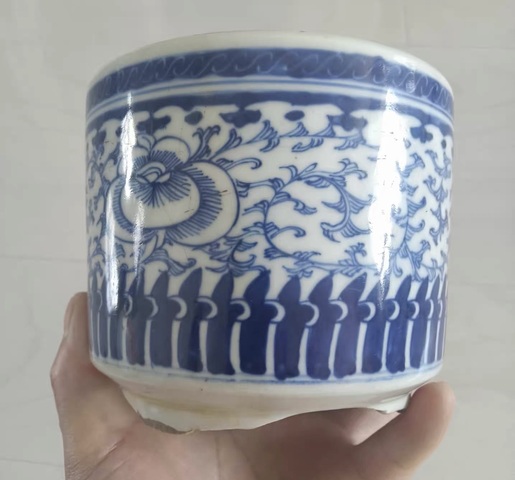 古玩陶瓷青花花卉紋香爐拍賣,當前價格1200元
