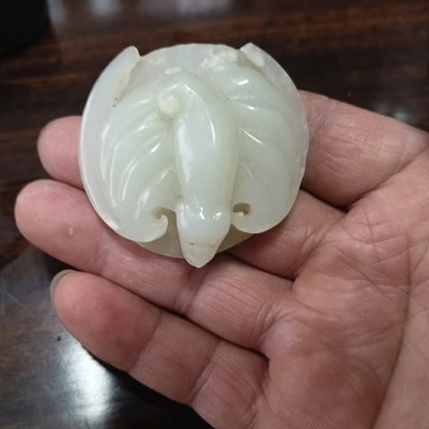 古玩玉器和田玉雕“福在眼前”掛墜真品鑒賞圖