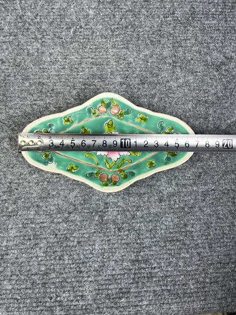 古玩陶瓷粉彩花卉紋盤拍賣，當前價格399元