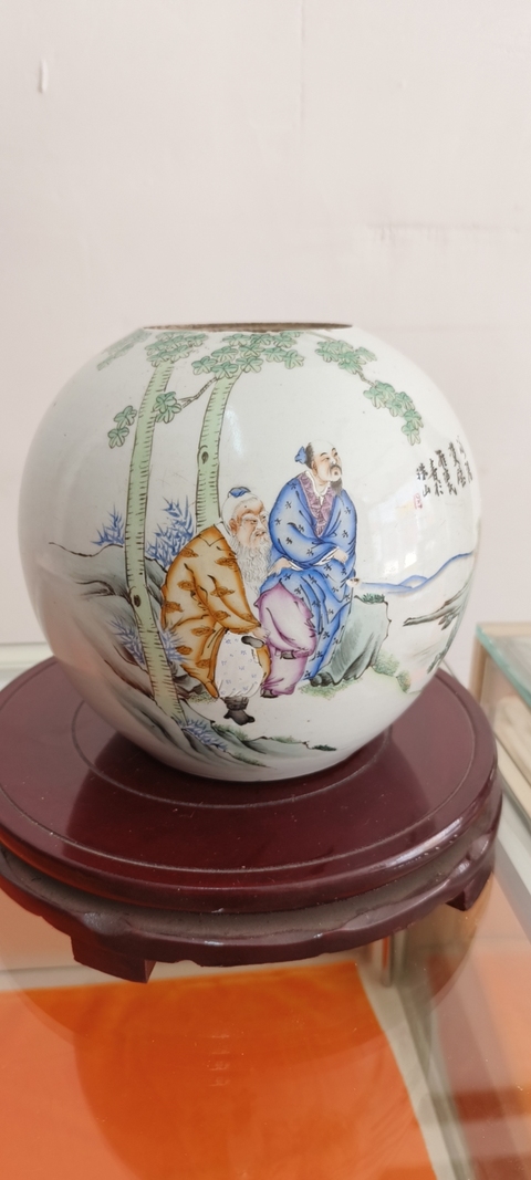 古玩陶瓷人物紋西瓜罐真品鑒賞圖