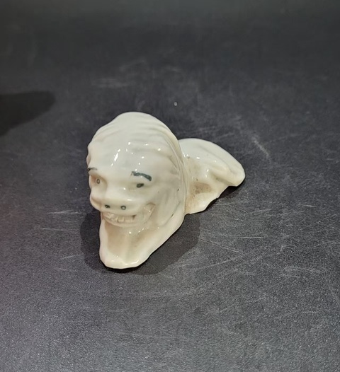 古玩陶瓷白釉獅子像真品鑒賞圖
