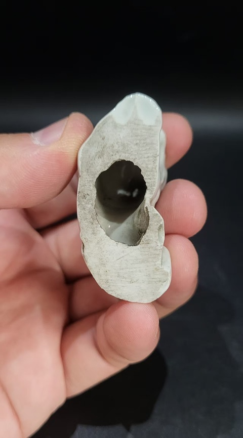 古玩陶瓷白釉獅子像真品鑒賞圖