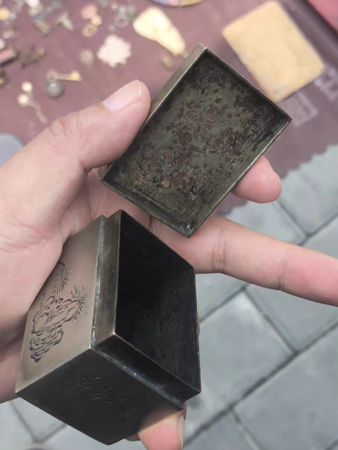 古玩銅器晚清民國銅盒真品鑒賞圖