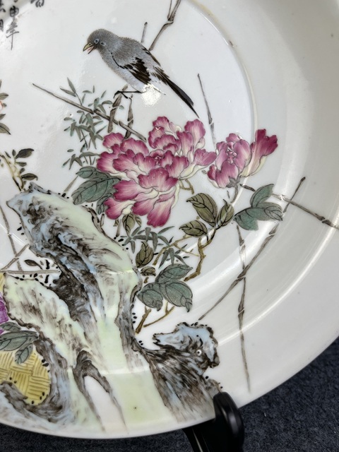 古玩陶瓷粉彩花鳥紋盤真品鑒賞圖