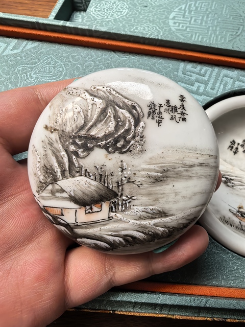 古玩陶瓷民國粉彩雪景圖鏜鑼洗印盒拍賣,當(dāng)前價格9999元