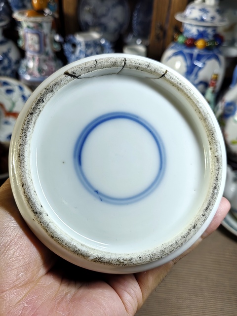 古玩陶瓷灑藍釉觀音瓶真品鑒賞圖