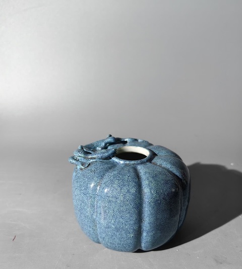 古玩陶瓷爐鈞釉瓜棱水盂真品鑒賞圖