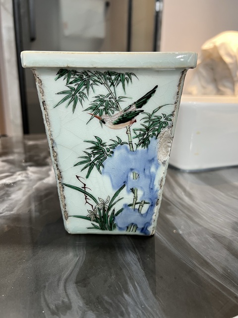 古玩陶瓷花鳥紋花盆真品鑒賞圖