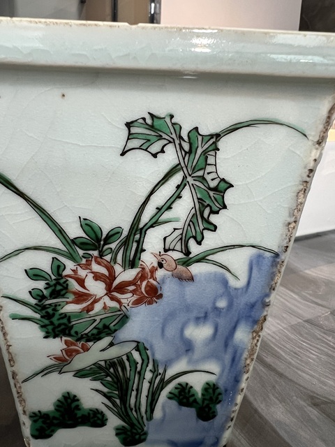古玩陶瓷花鳥紋花盆真品鑒賞圖