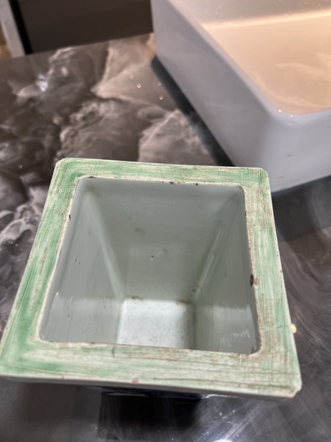 古玩陶瓷花鳥紋花盆真品鑒賞圖