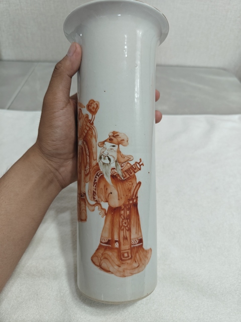古玩陶瓷礬紅人物花插真品鑒賞圖