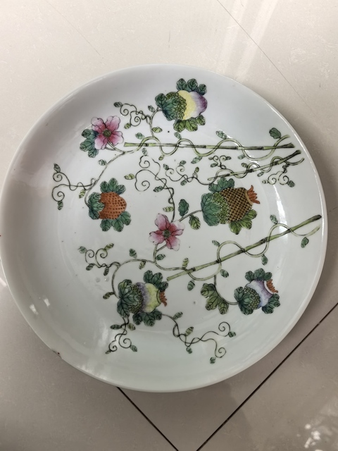 古玩陶瓷花果紋粉彩盤真品鑒賞圖
