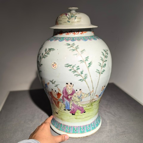 古玩陶瓷粉彩嬰戲圖將軍罐真品鑒賞圖