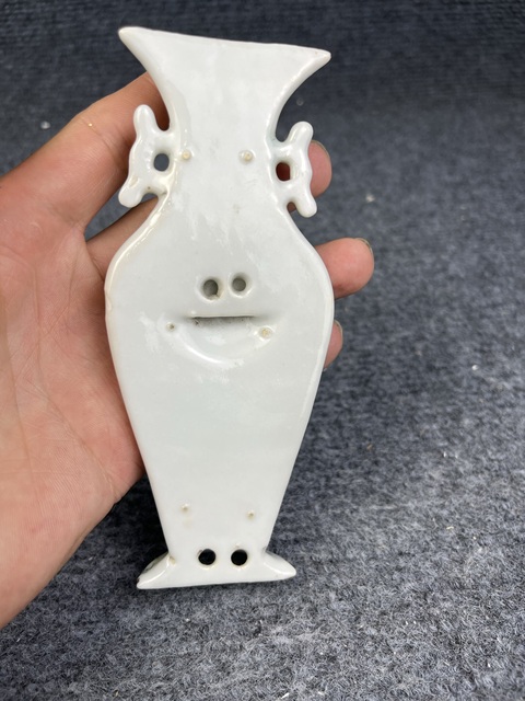 古玩陶瓷粉彩折桂圖壁瓶真品鑒賞圖