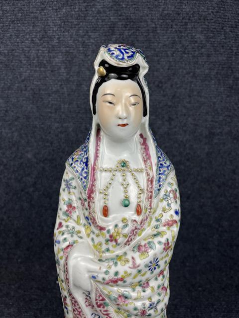 古玩陶瓷粉彩觀音塑像拍賣,當前價格19888元