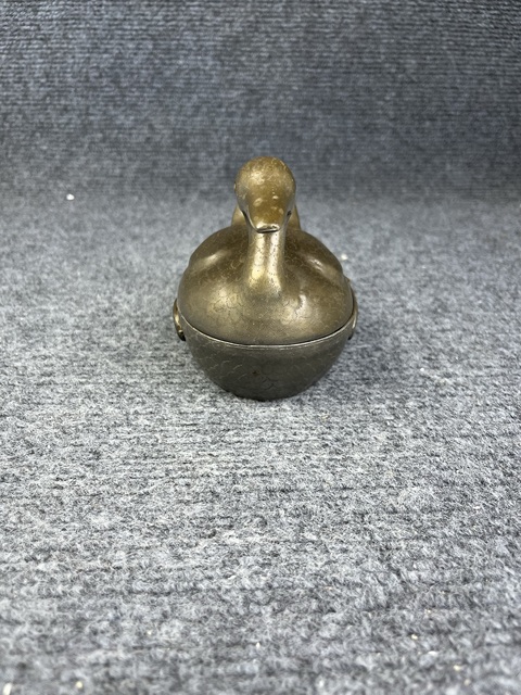 古玩雜項(xiàng)鴨型錫制蓋盒真品鑒賞圖